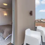 Urban Penthouse *