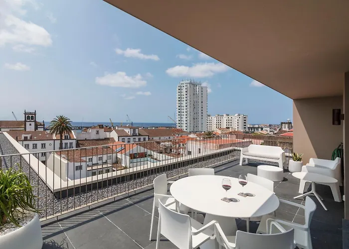 아파트 Urban Penthouse