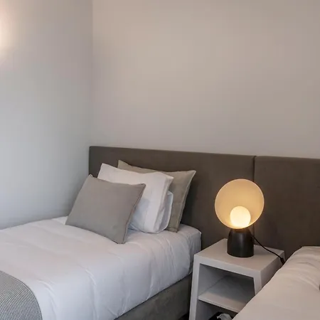 아파트 Urban Penthouse